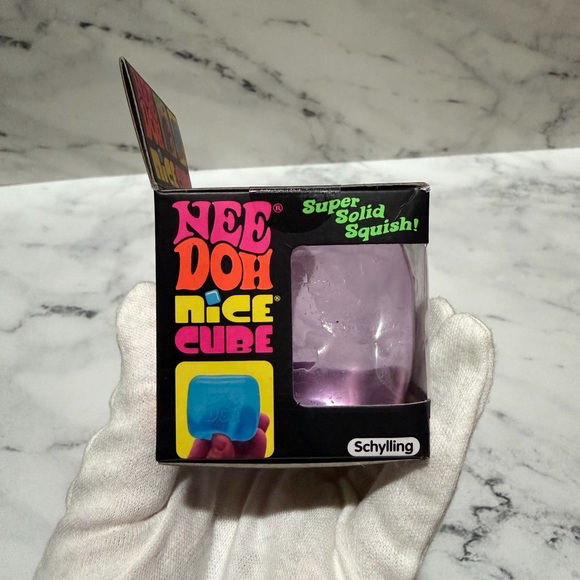 NeeDoh Nice Cube PURPLE - Picture 3 of 6